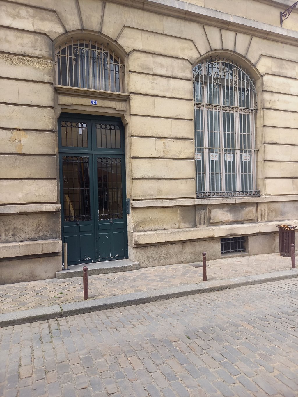 AKSIS Versailles