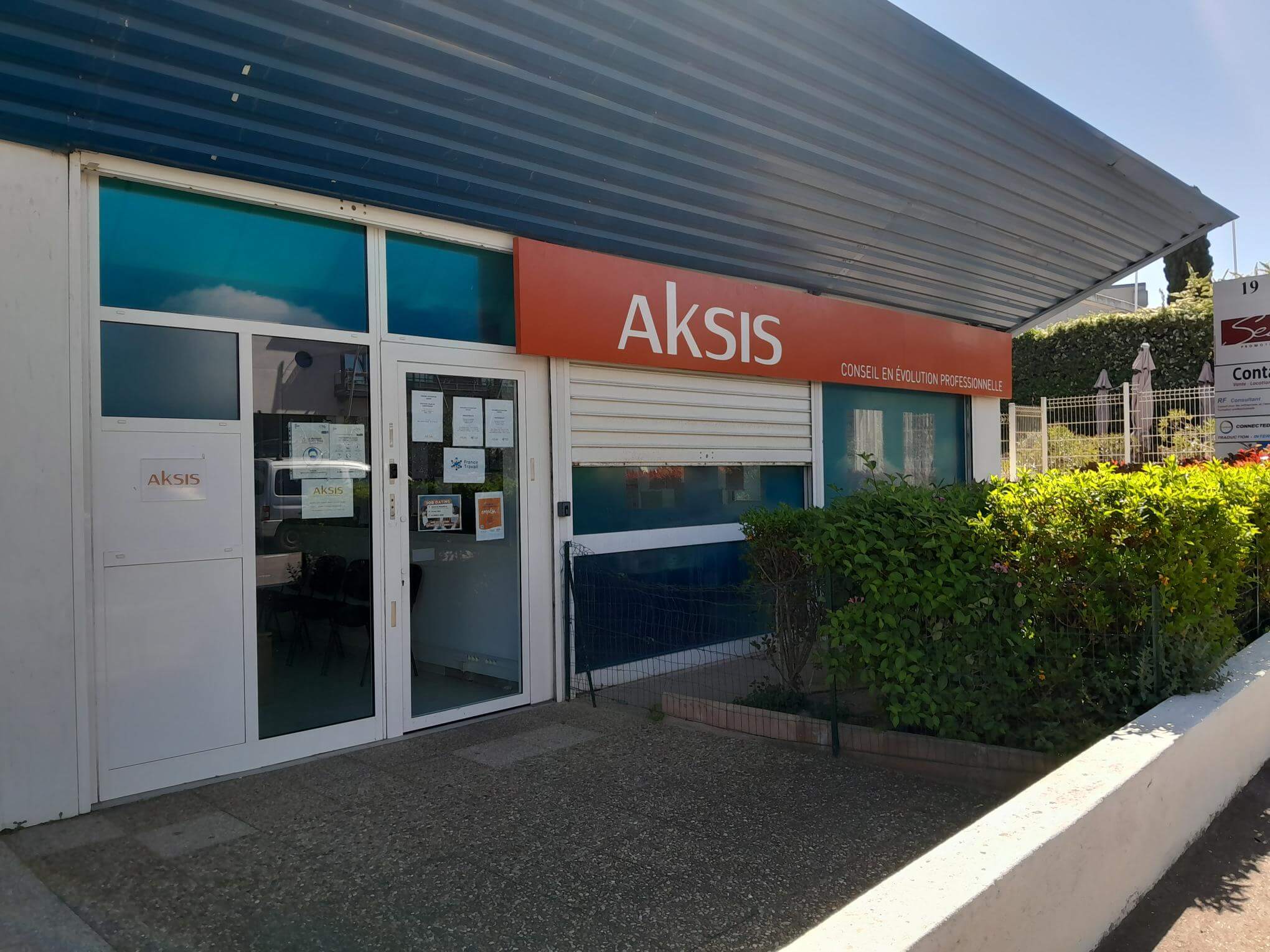 Aksis Marseille (19 Rue Gaston Castel)